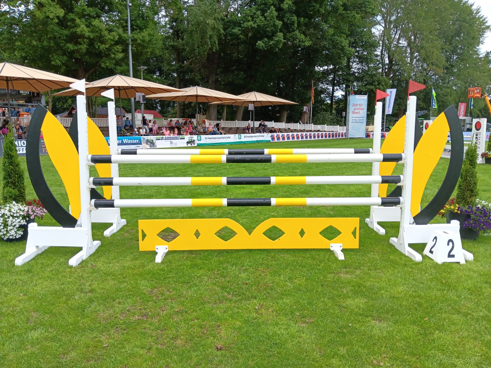 Gelb-schwarzes Hindernis